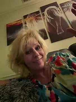 Snapshot of FireAfterDark chatting on February 9, 2026, 7:06 am FireAfterDark online show from February 9, 2026, 7:06 am