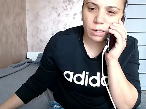 Snapshot of LorraGrey chatting on May 4, 2026, 9:45 am LorraGrey online show from May 4, 2026, 9:45 am