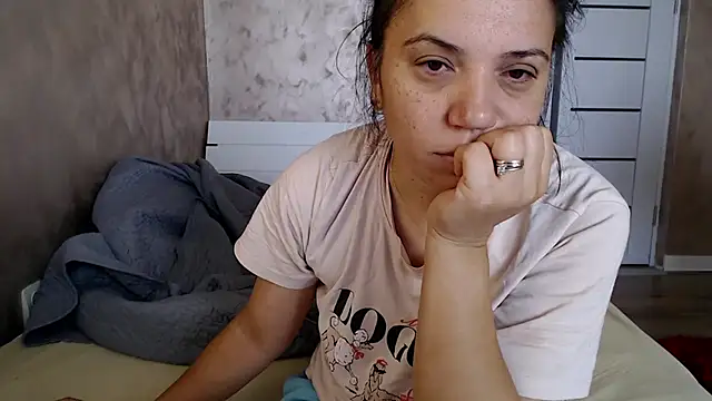 LorraGrey online show from July 15, 2026, 3:24 am