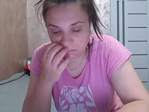 Snapshot of LorraGrey chatting on May 14, 2026, 3:25 am LorraGrey online show from May 14, 2026, 3:25 am