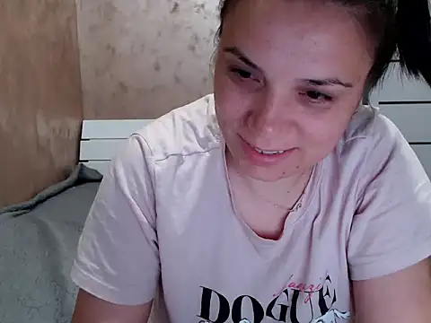 Snapshot of LorraGrey chatting on May 3, 2026, 8:01 pm LorraGrey online show from May 3, 2026, 8:01 pm