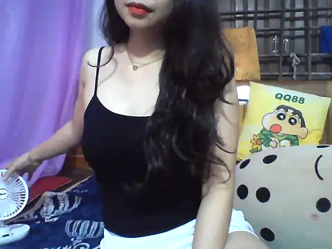 Snapshot of NinaKey chatting on March 25, 2026, 8:35 am NinaKey online show from March 25, 2026, 8:35 am