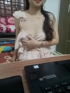 NinaKey online show from May 19, 2026, 3:52 pm