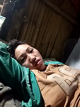 hot-luna- online show from March 19, 2026, 8:09 pm