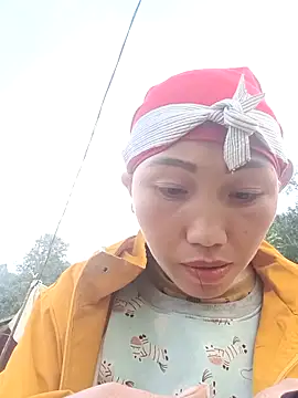 Snapshot of hot-luna- chatting on February 7, 2026, 8:33 am hot-luna- online show from February 7, 2026, 8:33 am