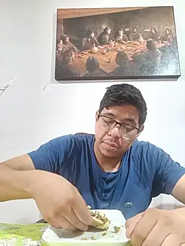 Yankoloco92 online show from July 8, 2026, 6:52 pm