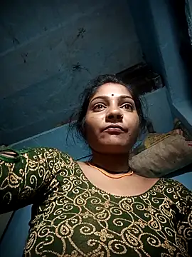 Hotty raghni online show from February 9, 2026, 8:51 pm