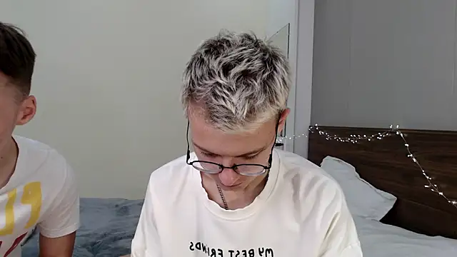 Snapshot of NikiKerryCum chatting on February 8, 2026, 12:36 pm NikiKerryCum online show from February 8, 2026, 12:36 pm