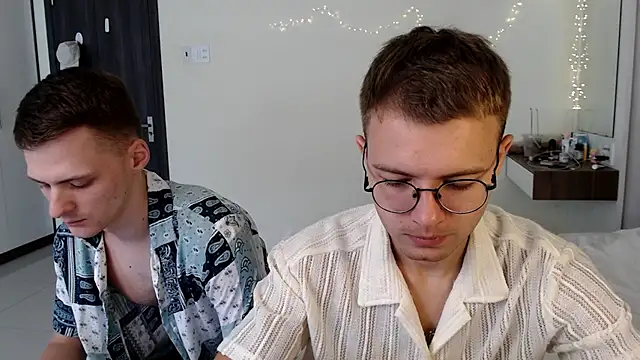 NikiKerryCum online show from May 24, 2026, 4:56 am