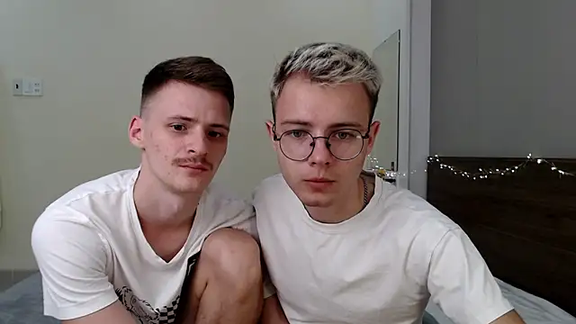 Snapshot of NikiKerryCum chatting on February 5, 2026, 2:57 pm NikiKerryCum online show from February 5, 2026, 2:57 pm