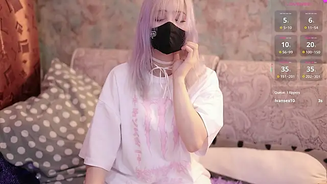 Yunakiss online show from March 13, 2026, 9:09 pm