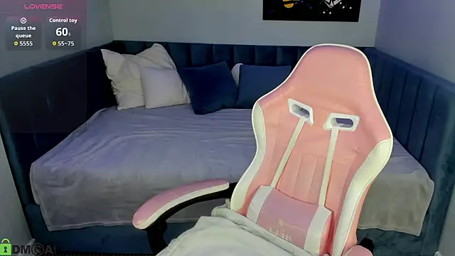 Stella Lee online show from March 5, 2026, 10:23 am