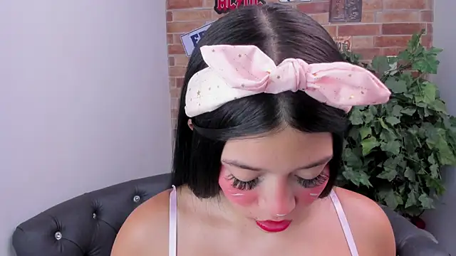 foxy vera online show from May 28, 2026, 11:05 am