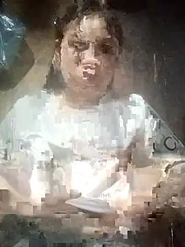 Snapshot of Momo-biki chatting on March 15, 2026, 6:31 am Momo-biki online show from March 15, 2026, 6:31 am