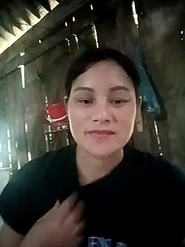 Snapshot of Momo-biki chatting on July 9, 2026, 4:24 am Momo-biki online show from July 9, 2026, 4:24 am