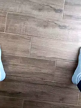 latya111 online show from February 15, 2026, 1:54 pm