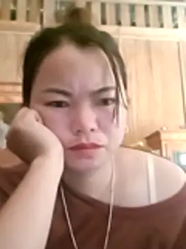 Snapshot of emlylyxinh chatting on February 26, 2026, 8:25 am emlylyxinh online show from February 26, 2026, 8:25 am