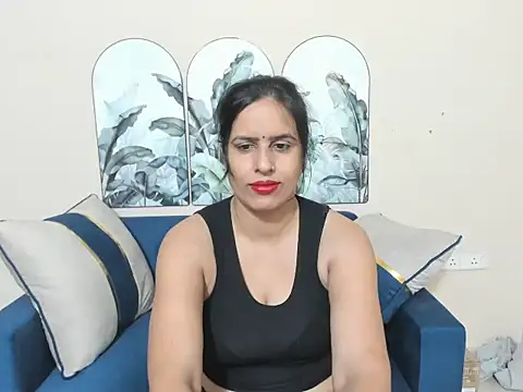 sara conorr online show from May 26, 2026, 3:48 am