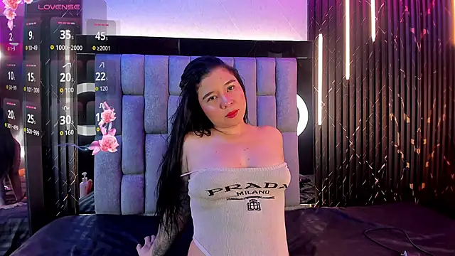 Snapshot of AriannaFoxxy chatting on May 20, 2026, 11:51 am AriannaFoxxy online show from May 20, 2026, 11:51 am