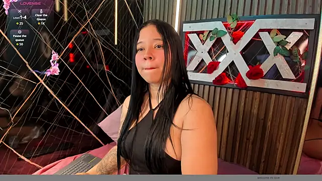 Snapshot of AriannaFoxxy chatting on May 28, 2026, 12:00 pm AriannaFoxxy online show from May 28, 2026, 12:00 pm