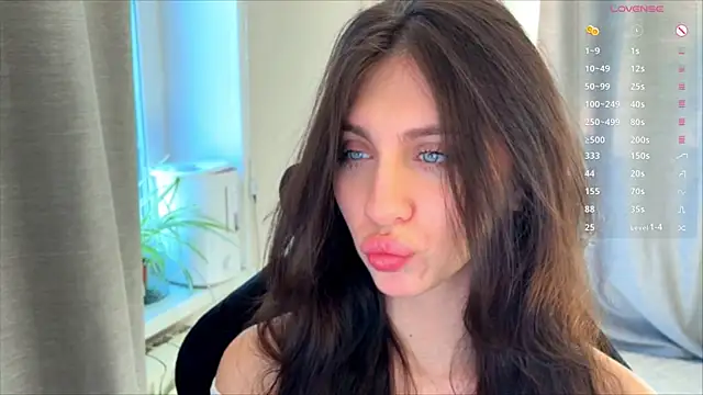 lunawho online show from April 22, 2026, 5:36 am