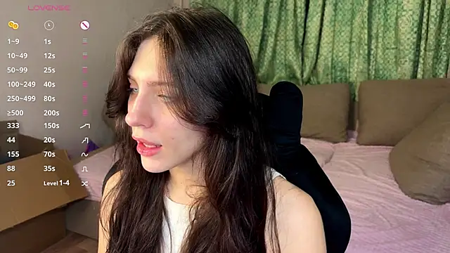 lunawho online show from May 21, 2026, 9:45 pm