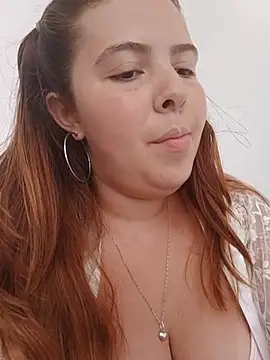 Snapshot of lyss_muller chatting on July 17, 2026, 7:33 pm lyss muller online show from July 17, 2026, 7:33 pm