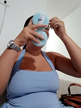lyss muller online show from May 29, 2026, 11:55 pm
