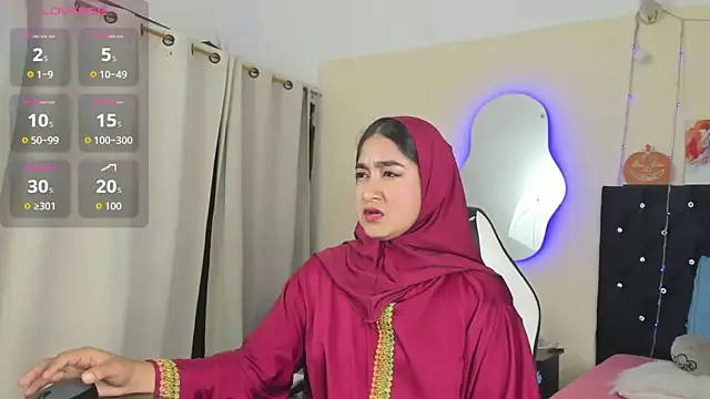 SamiraAwada online show from May 20, 2026, 7:11 pm