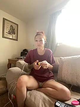 ThornsandHoney online show from May 1, 2026, 4:34 pm