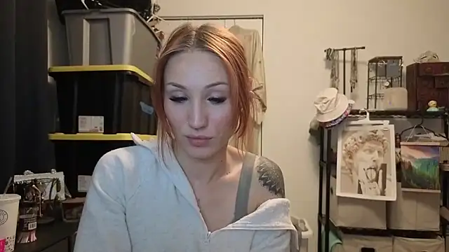 ThornsandHoney online show from May 18, 2026, 5:56 am