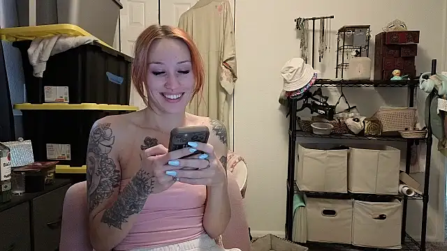 ThornsandHoney online show from May 17, 2026, 5:57 pm
