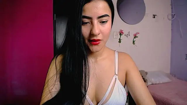 Snapshot of charlotte_petit_ chatting on March 4, 2026, 3:31 pm charlotte petit online show from March 4, 2026, 3:31 pm