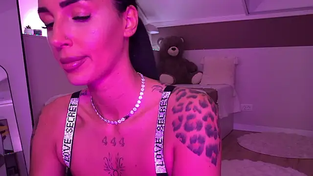 Snapshot of hayleybabe4 chatting on February 16, 2026, 10:07 pm hayleybabe4 online show from February 16, 2026, 10:07 pm