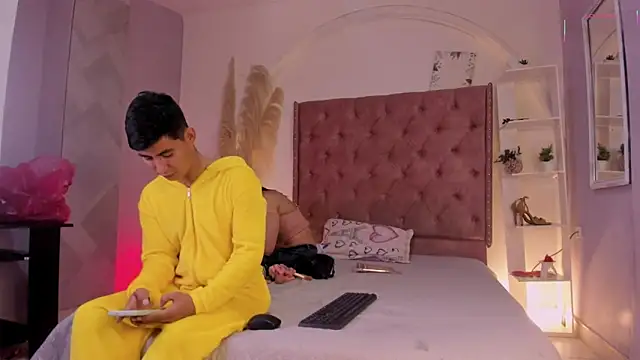 ROUS AND ARLEY online show from February 5, 2026, 12:23 pm