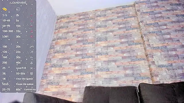 scarlettqueenx online show from March 20, 2026, 8:32 pm