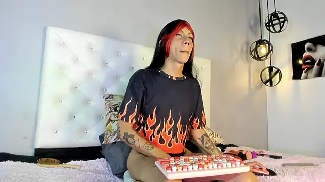 Rose peterson  online show from March 3, 2026, 10:06 pm