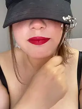 Snapshot of maryam-6 chatting on May 31, 2026, 7:03 pm maryam-6 online show from May 31, 2026, 7:03 pm