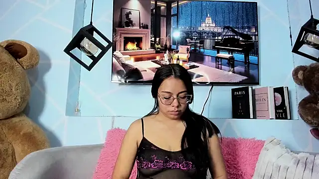 Snapshot of amy_noa chatting on March 31, 2026, 12:45 am amy noa online show from March 31, 2026, 12:45 am