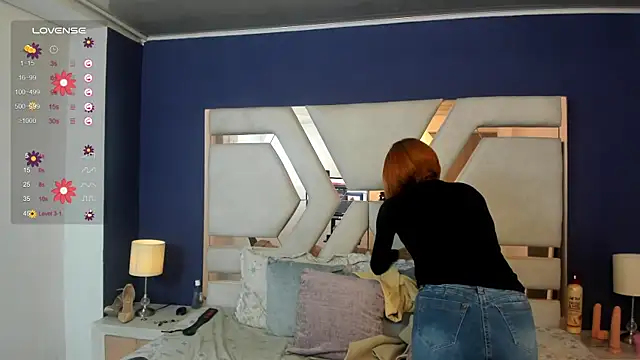Sara Evaanns online show from May 2, 2026, 12:21 pm