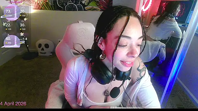 Snapshot of gunzinrose chatting on April 4, 2026, 3:51 pm gunzinrose online show from April 4, 2026, 3:51 pm