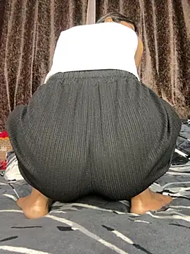 Snapshot of sexy_isha chatting on March 1, 2026, 10:48 am sexy isha online show from March 1, 2026, 10:48 am