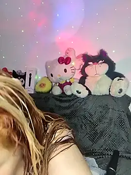 Snapshot of Scarlet_88 chatting on February 9, 2026, 2:53 am Scarlet 88 online show from February 9, 2026, 2:53 am