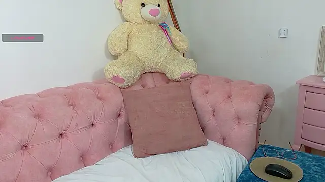 Snapshot of Ashley_Jonness_ chatting on March 11, 2026, 3:22 am Ashley Jonness online show from March 11, 2026, 3:22 am