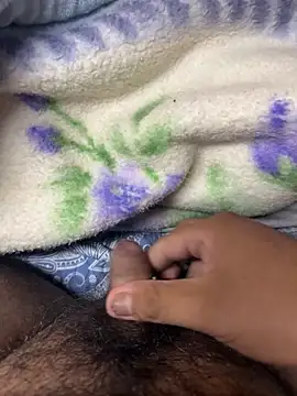 Snapshot of pp-small chatting on February 9, 2026, 5:05 am pp-small online show from February 9, 2026, 5:05 am