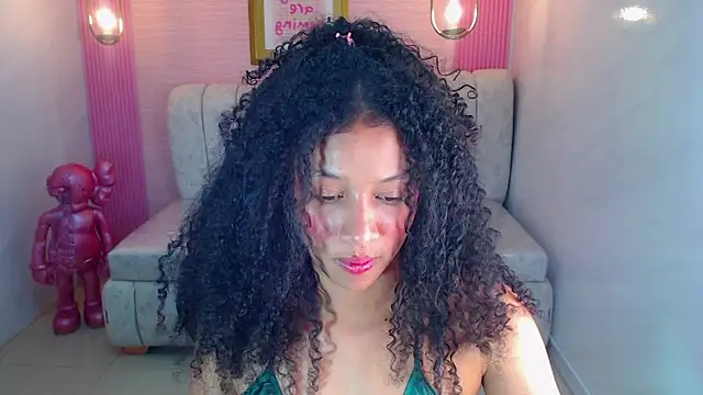 Snapshot of xyra_veln_s chatting on February 24, 2026, 3:07 am xyra veln s online show from February 24, 2026, 3:07 am