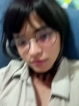 Snapshot of Sweet-Naomi chatting on March 27, 2026, 6:00 am Sweet-Naomi online show from March 27, 2026, 6:00 am