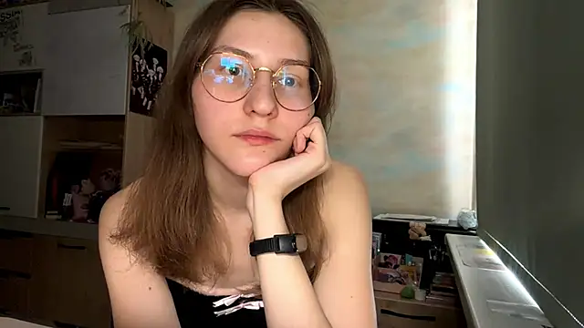 Miaaa Moon online show from March 30, 2026, 1:23 pm