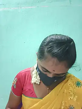 Tamil Hot Shana online show from May 18, 2026, 8:41 am