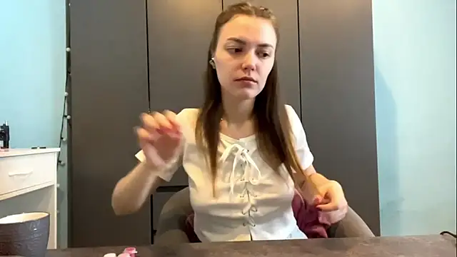 Snapshot of AndreeMerryman chatting on February 6, 2026, 1:12 am AndreeMerryman online show from February 6, 2026, 1:12 am